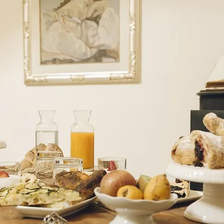 Bed & Breakfast Casastella 3*